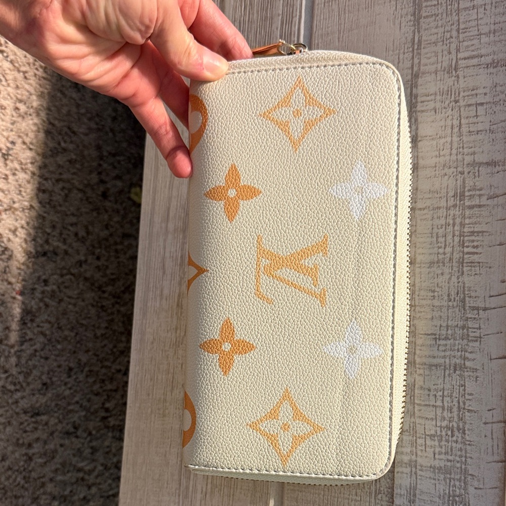 Louis Vuitton Beige and Orange Wallet